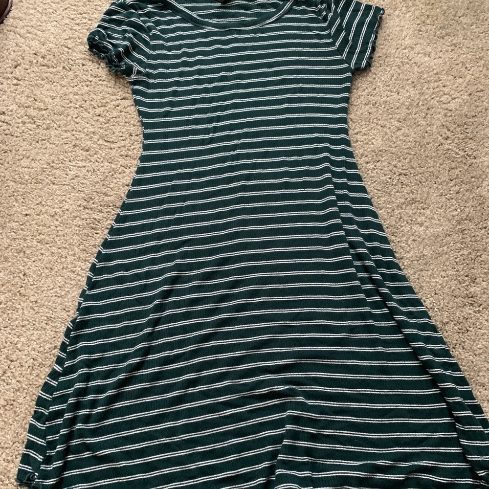 Girls’ clothing;sizes vary;ranges from 10-14;S-M